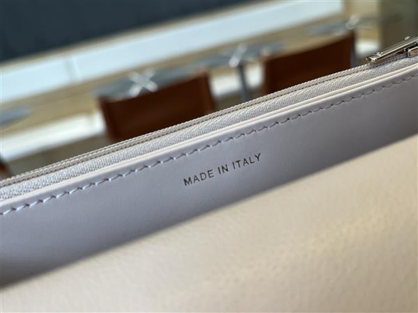 2026127205132197 590